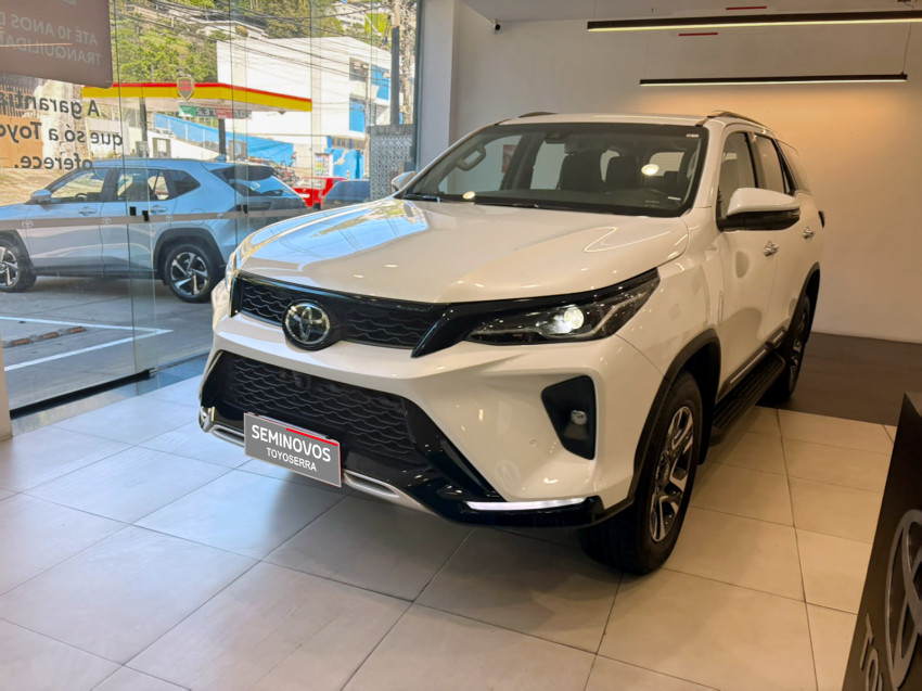 Baixa KM! - Toyota Hilux Sw4 Srx Plat. 4X4 2.8 Tb Die. Automático1