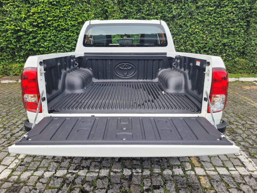 Baixa KM! - Toyota Hilux Cd 4X4 2.8  Diesel Automático20