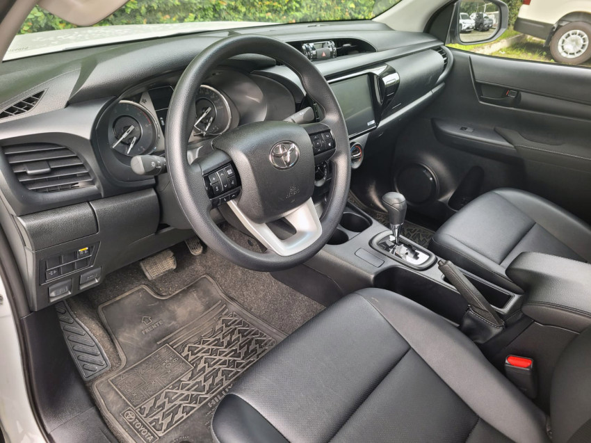 Baixa KM! - Toyota Hilux Cd 4X4 2.8  Diesel Automático9