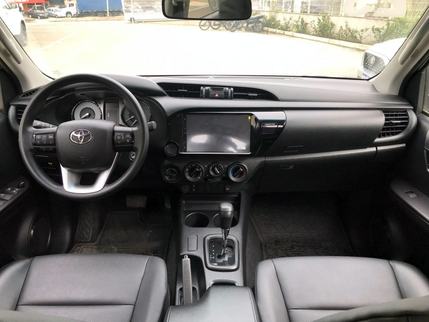 Baixa KM! - Toyota Hilux Cd 4X4 2.8  Diesel Automático6