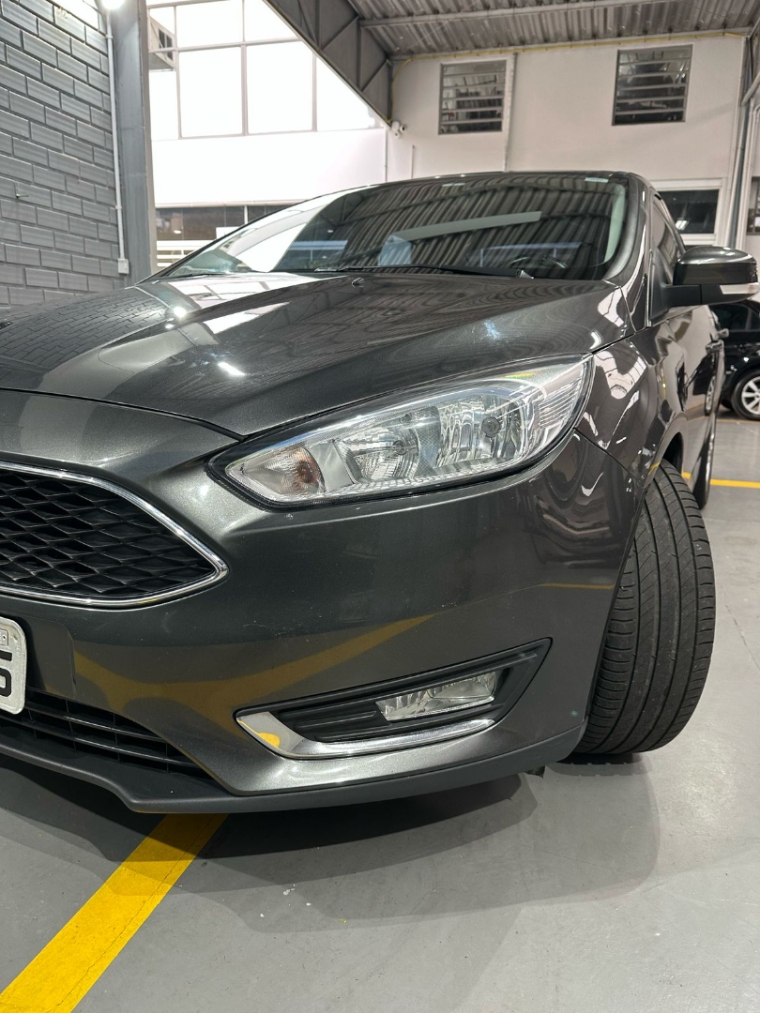 ford/focus se at 2.0