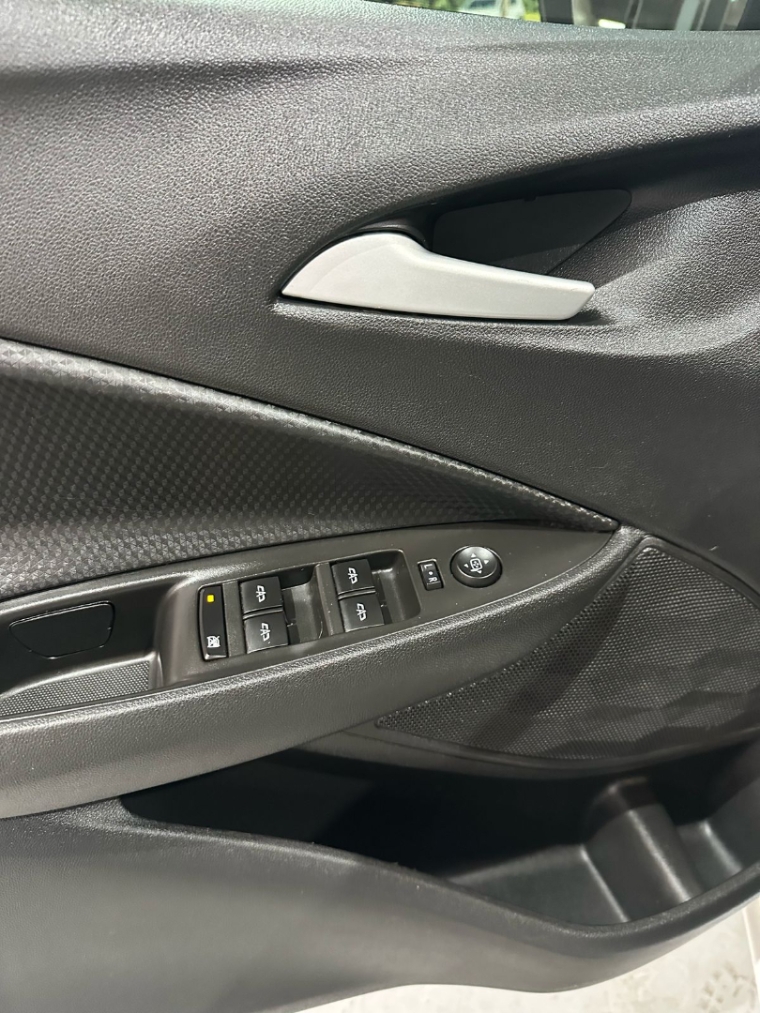 chev/onix lt 1.0
