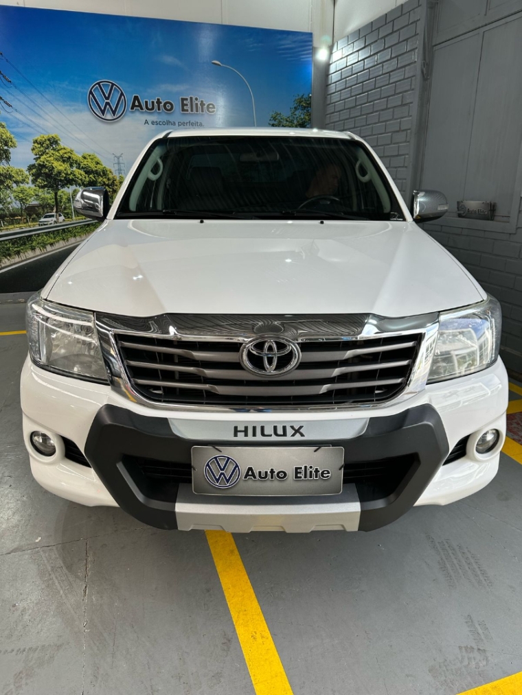 toyota/hilux 2.7 cd 4x4 srv