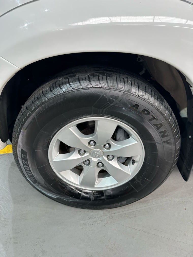 toyota/hilux 2.7 cd 4x4 srv