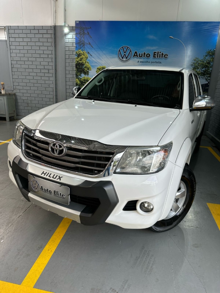 toyota/hilux 2.7 cd 4x4 srv
