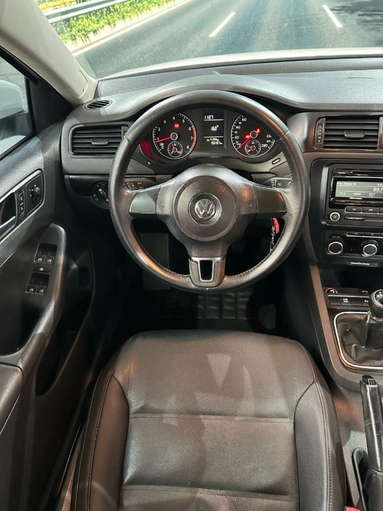 vw/jetta 2.0 manual