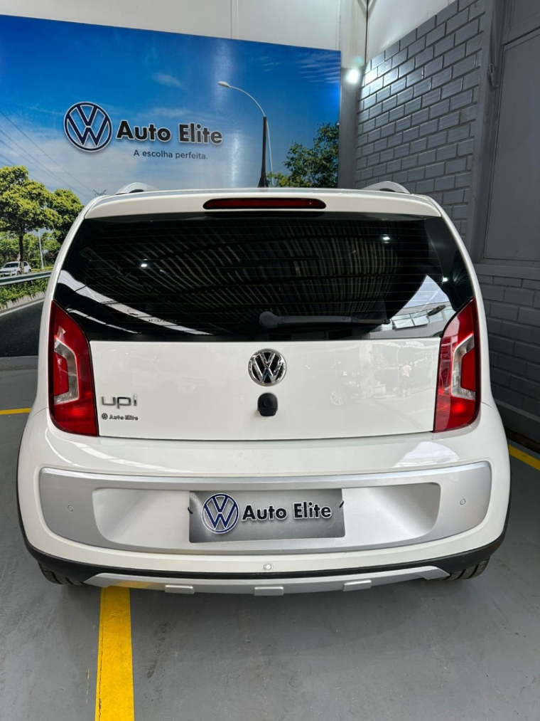 vw/up cross 1.0