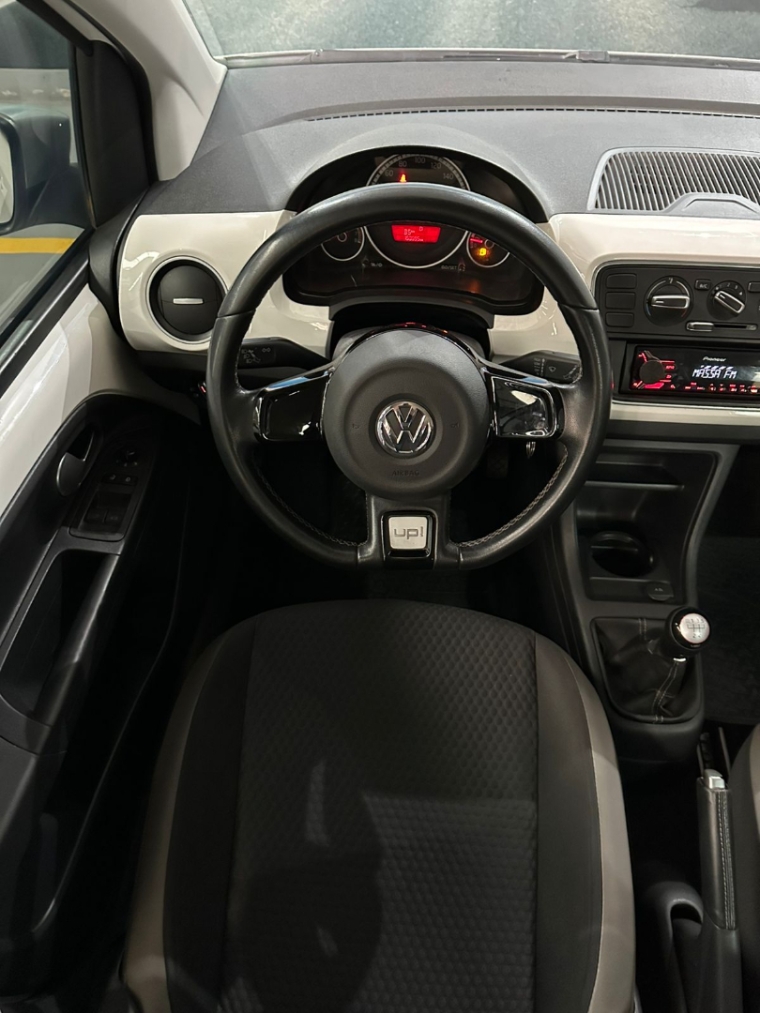 vw/up cross 1.0