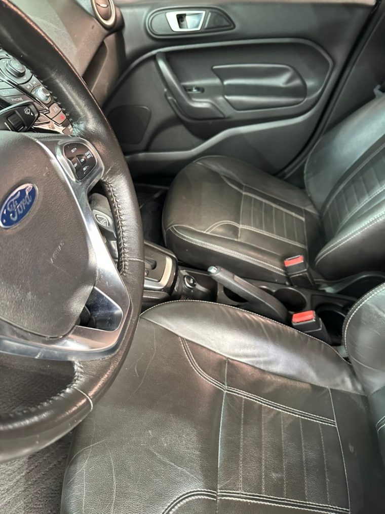 ford/fiesta titanium