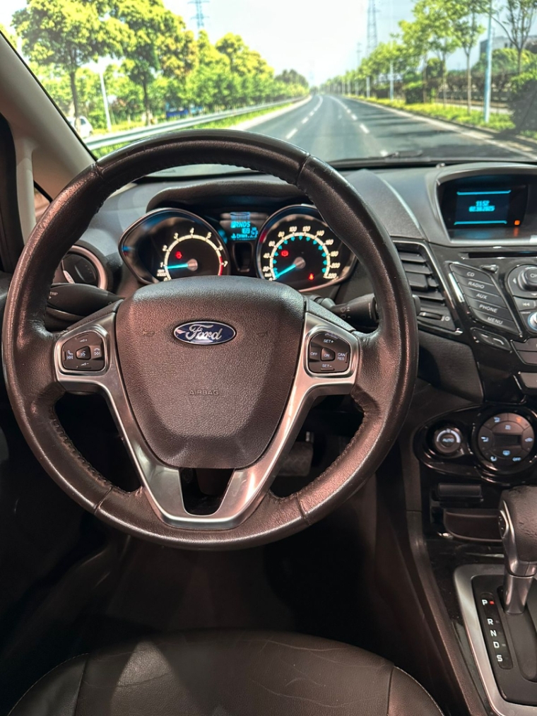 ford/fiesta titanium