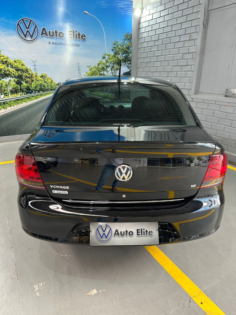 vw/voyage 1.6 comfort unico dono10