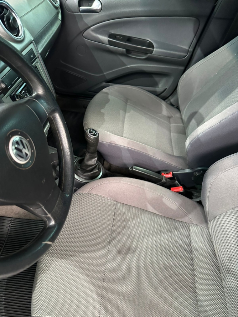 vw/voyage 1.6 comfort unico dono11