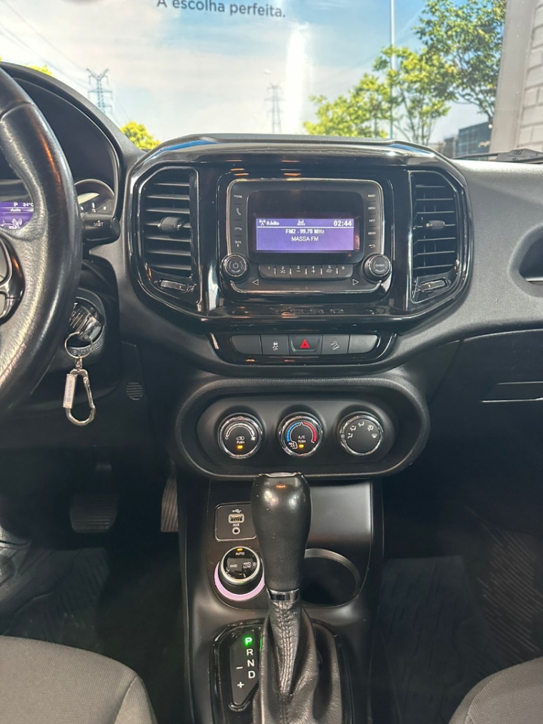 fiat/toro freedom at8