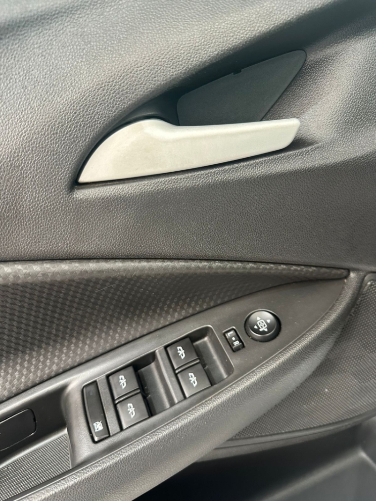 chevrolet onix 1.0 flex plus lt manual 4p 20207