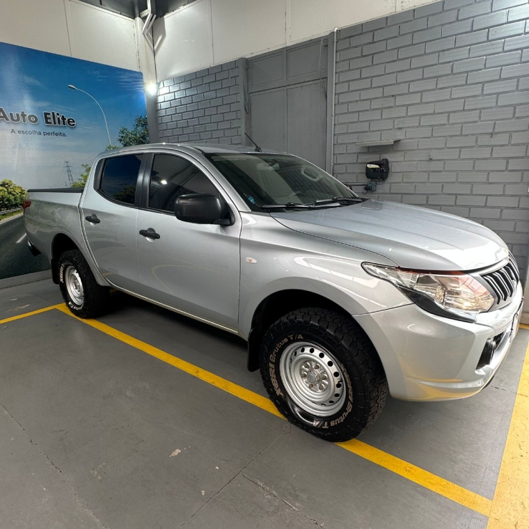 mitsubishi l200 triton 2.4 16v turbo diesel gl cd 4x4 manual 2.8 4p 20223