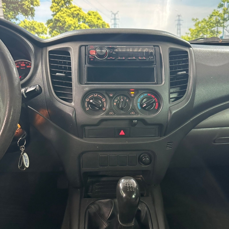 mitsubishi l200 triton 2.4 16v turbo diesel gl cd 4x4 manual 2.8 4p 202211