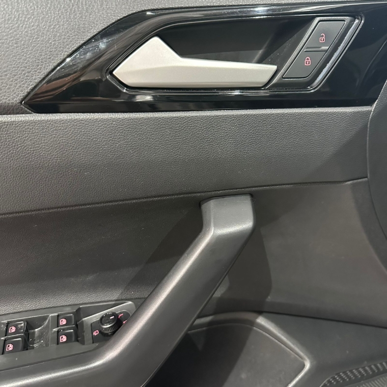 volkswagen nivus 1.0 200 tsi total flex highline automatico 4p 20217