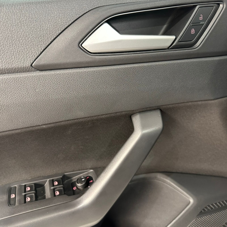 volkswagen nivus 1.0 200 tsi total flex highline automatico 4p 20247