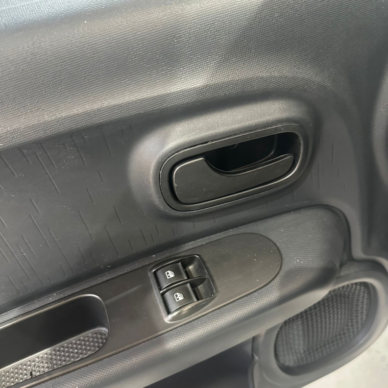 fiat mobi 1.0 evo flex like. manual 4p 20197