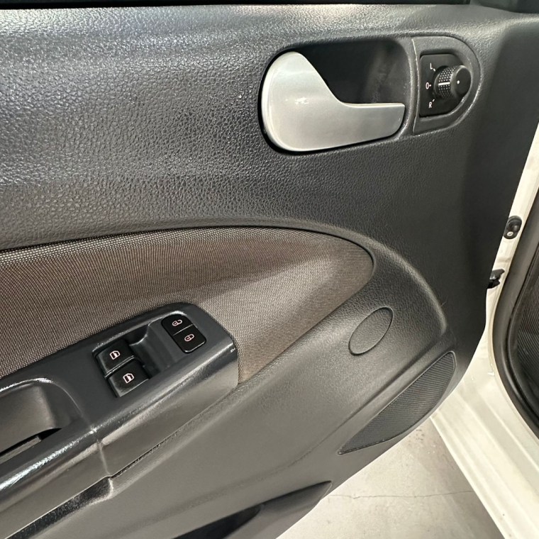 volkswagen voyage 1.6 mi 8v flex 4p automatizado semiautomatico 20147