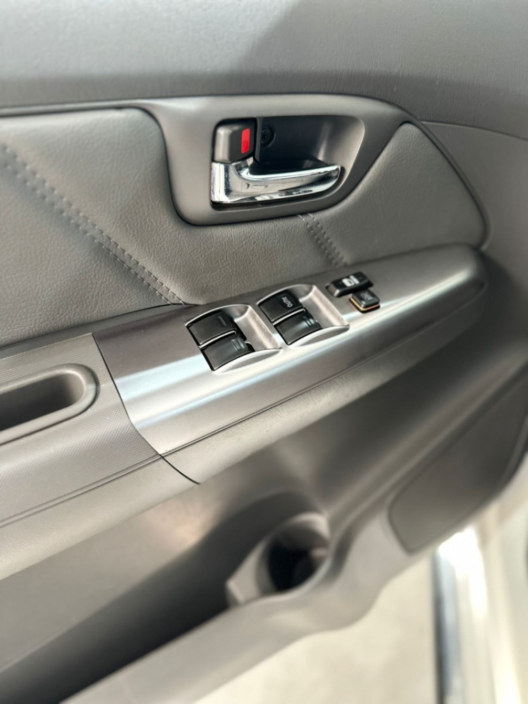 toyota hilux 2.7 sr 4x2 cd 16v flex 4p automatico 3.0 20157