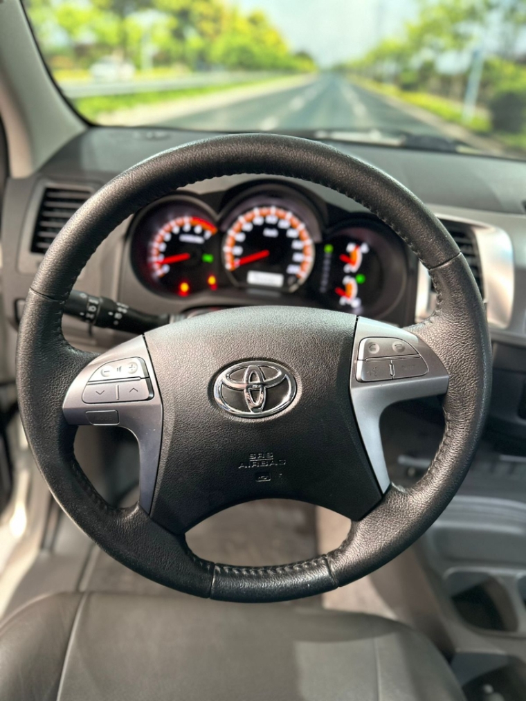 toyota hilux 2.7 sr 4x2 cd 16v flex 4p automatico 3.0 20159