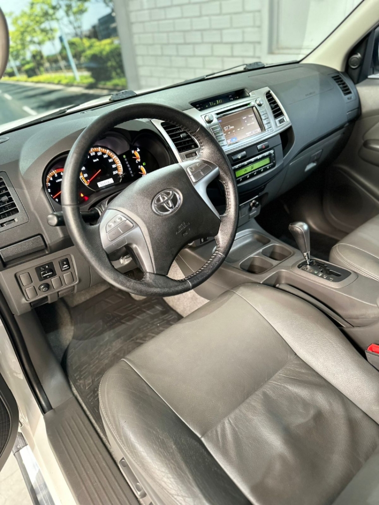 toyota hilux 2.7 sr 4x2 cd 16v flex 4p automatico 3.0 20158