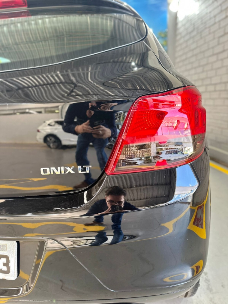 chevrolet onix 1.0 mpfi lt 8v flex 4p manual 20156