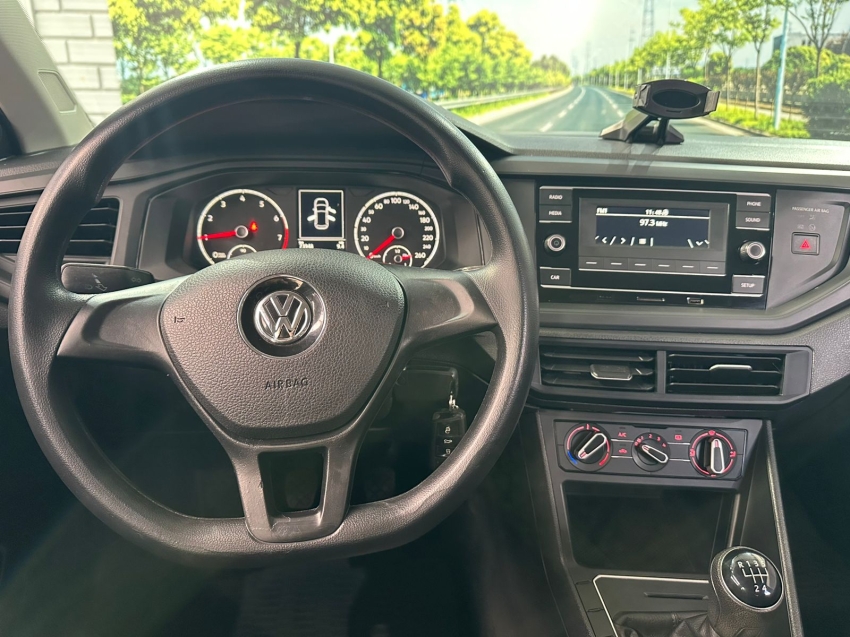 volkswagen polo 1.0 mpi total flex manual 4p 202010