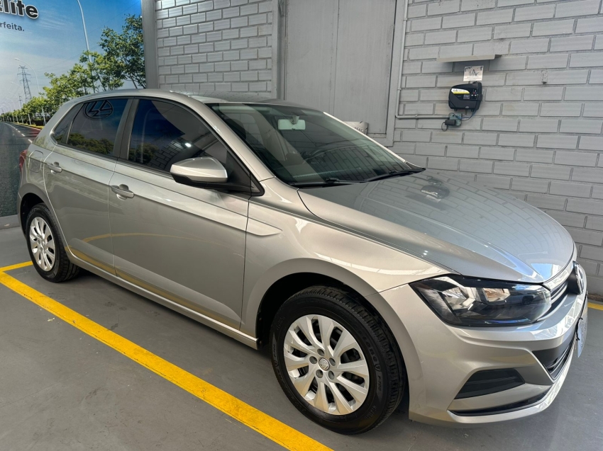 volkswagen polo 1.0 mpi total flex manual 4p 20203