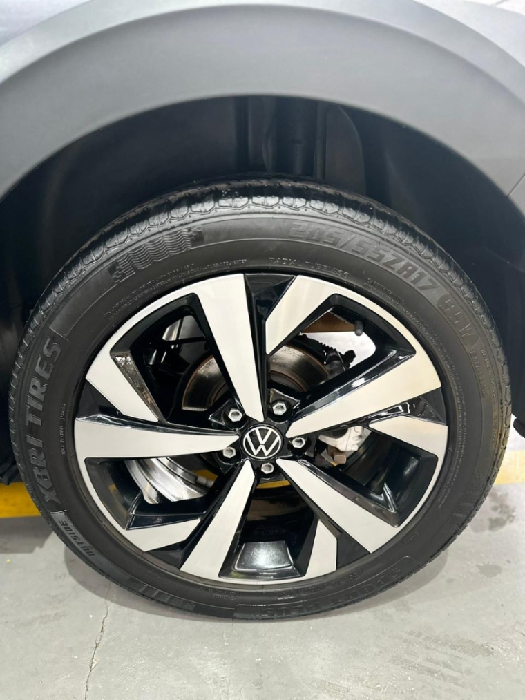 volkswagen nivus 1.0 200 tsi total flex highline automatico 4p 202216