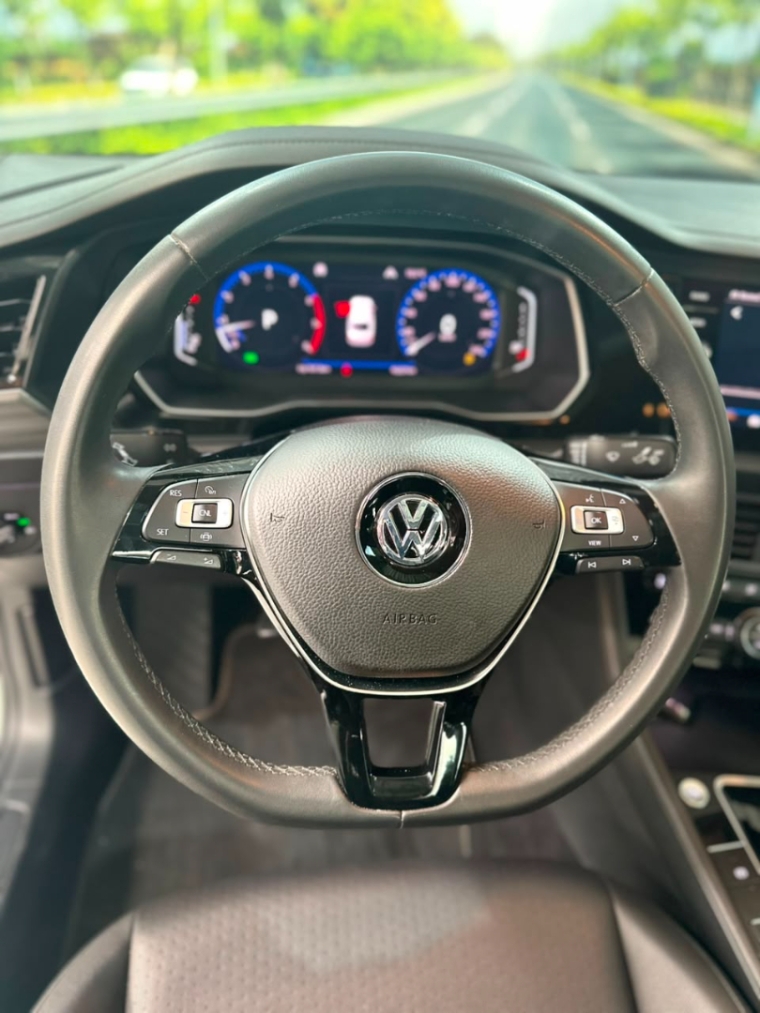 volkswagen jetta 1.4 250 tsi total flex comfortline tiptronic 4p automatico 202010