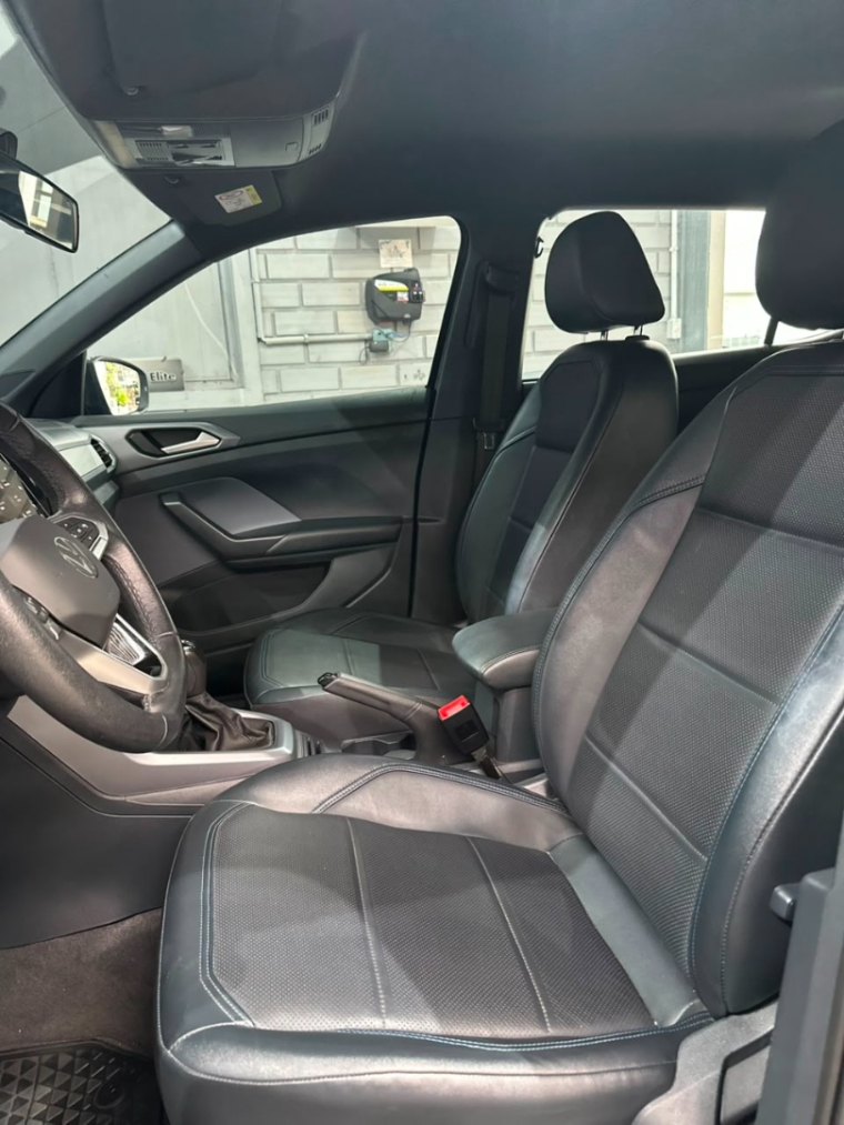 vw/t-cross 200tsi the town9