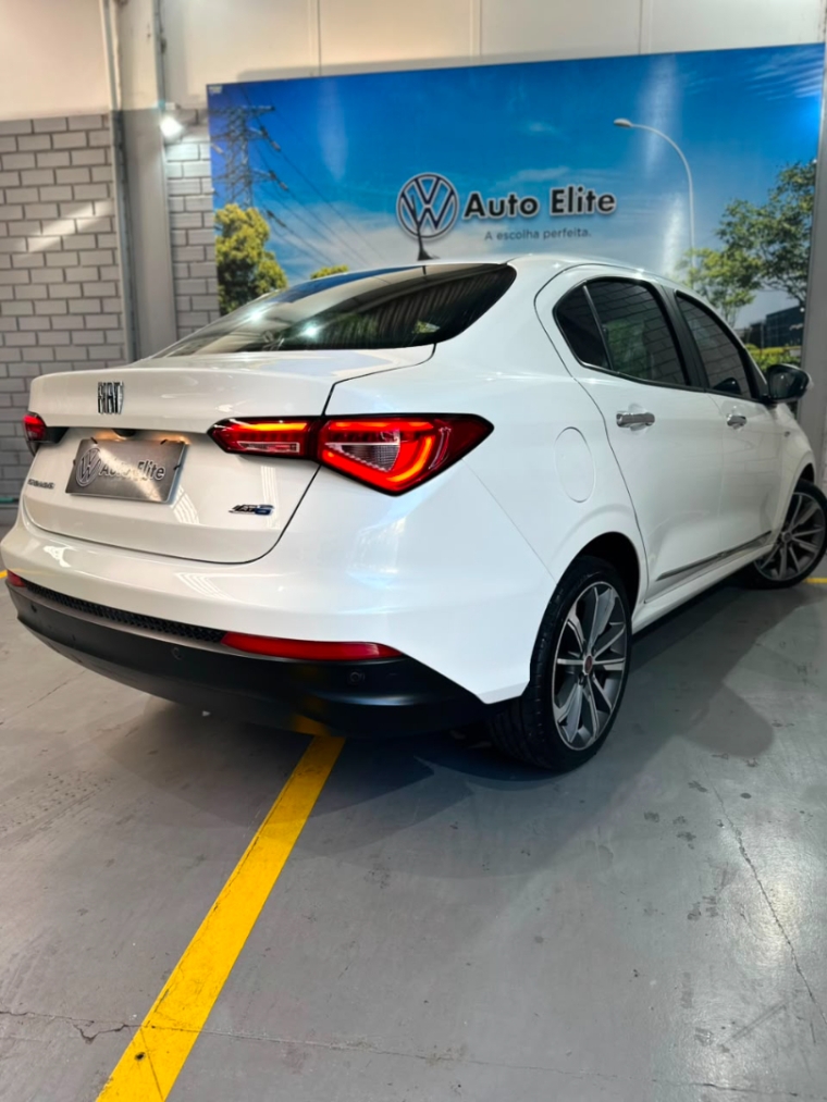 fiat/cronos 1.8 precision aut4
