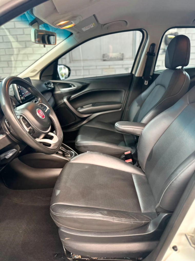 fiat/cronos 1.8 precision aut10