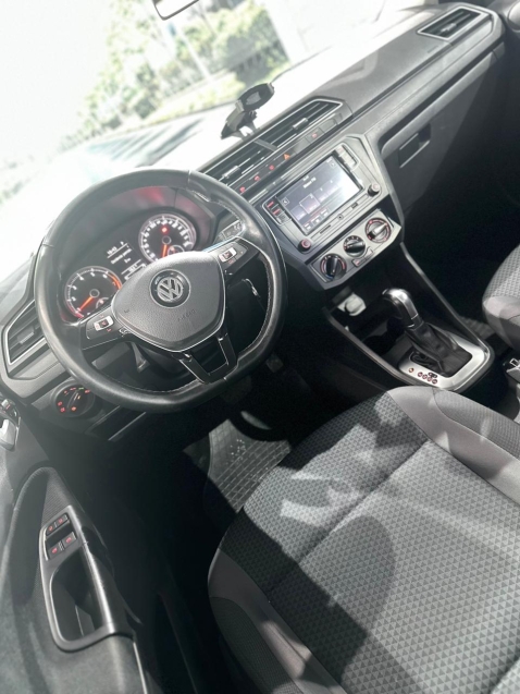 vw/voyage 1.6 automatico7