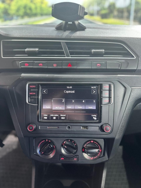 vw/voyage 1.6 automatico9