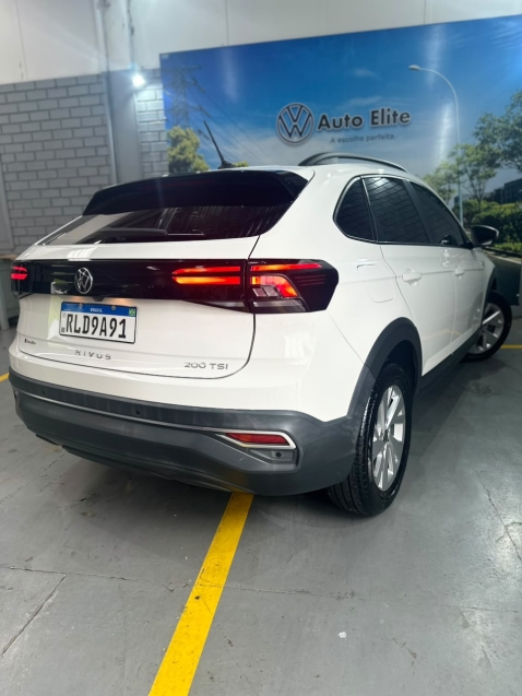 volkswagen nivus 1.0 200 tsi total flex comfortline automatico 4p 20215