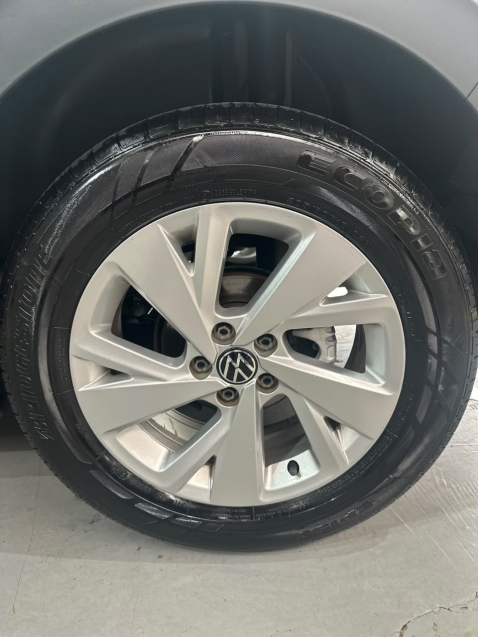 volkswagen nivus 1.0 200 tsi total flex comfortline automatico 4p 202112