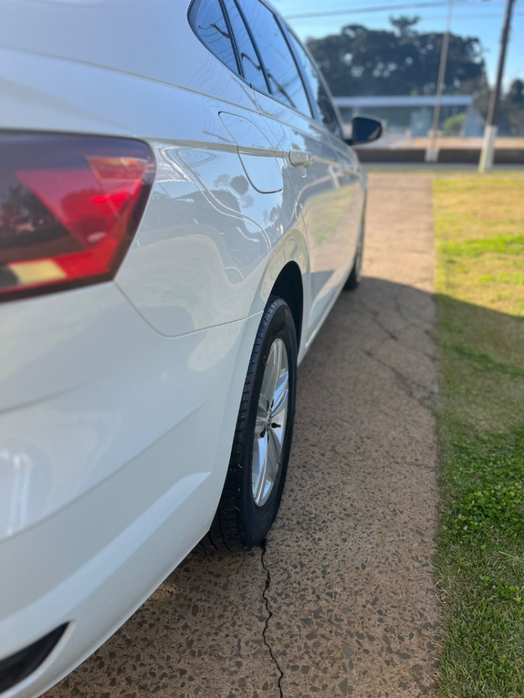 volkswagen virtus 1.6 msi total flex automatico 4p 2019