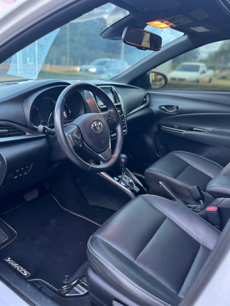 toyota yaris 1.5 16v flex xls connect multidrive 4p automatico 2023