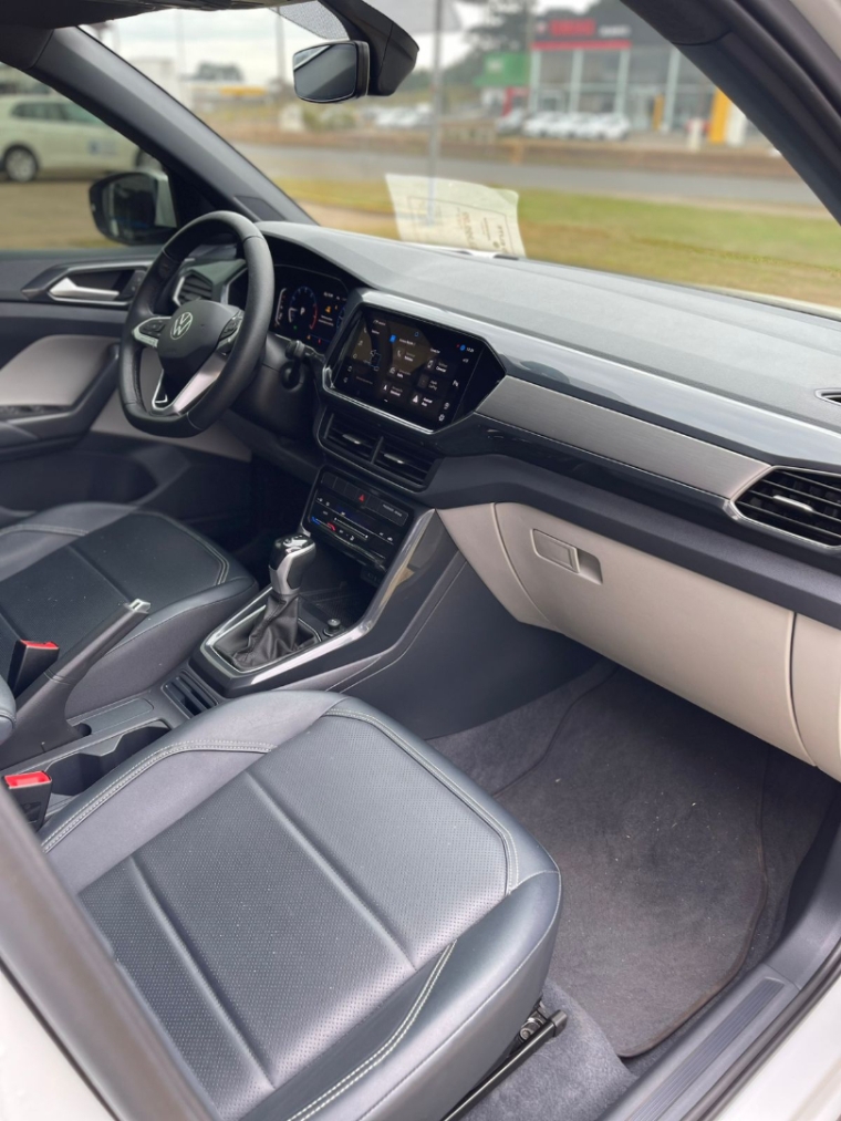 volkswagen t-cross 1.4 250 tsi total flex highline automatico 4p 2024