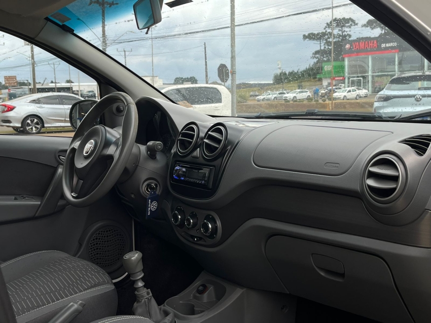 fiat palio 1.0 mpi attractive 8v flex 4p manual 2016