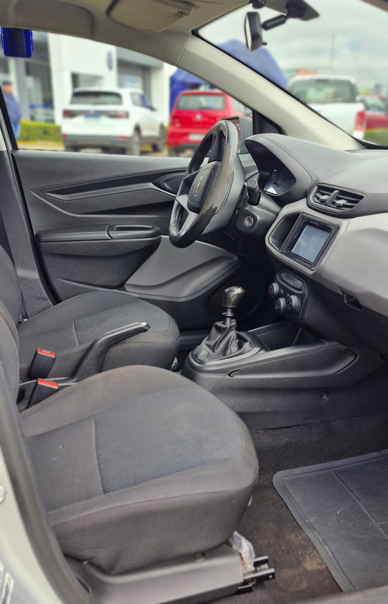 chevrolet onix 1.0 mpfi joy 8v flex 4p manual 2018