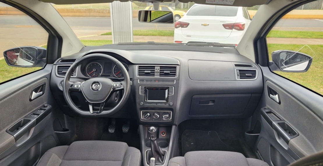 volkswagen fox 1.6 msi run 8v flex 4p manual 2017