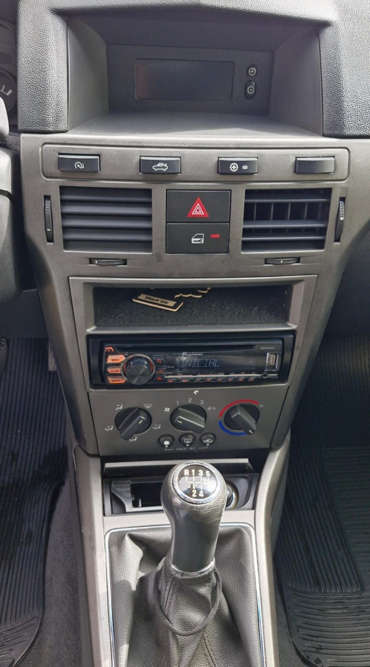 chevrolet vectra 2.0 mpfi expression 8v flex 4p manual 2007