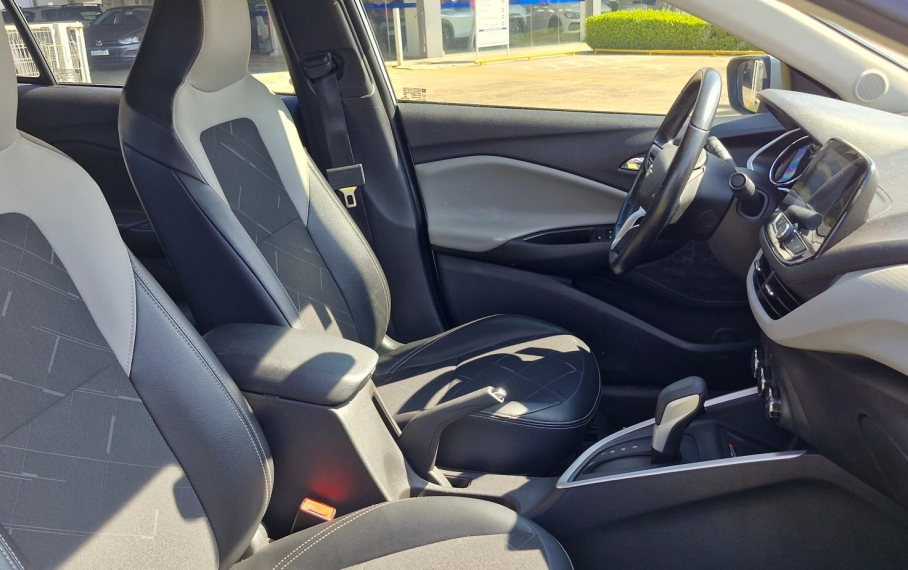 chevrolet onix 1.0 turbo flex premier automatico 4p 2020
