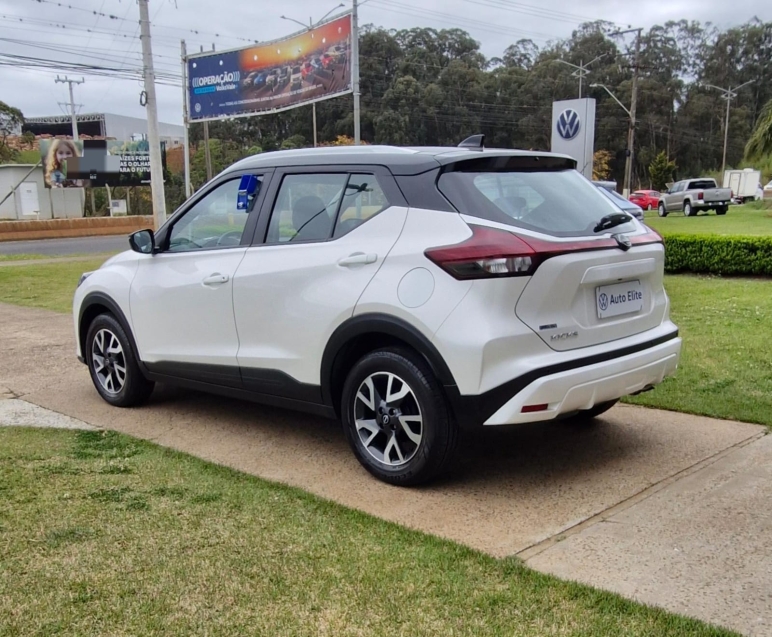 nissan kicks 1.6 16v flexstart sense xtronic flex 4p automatico 2024