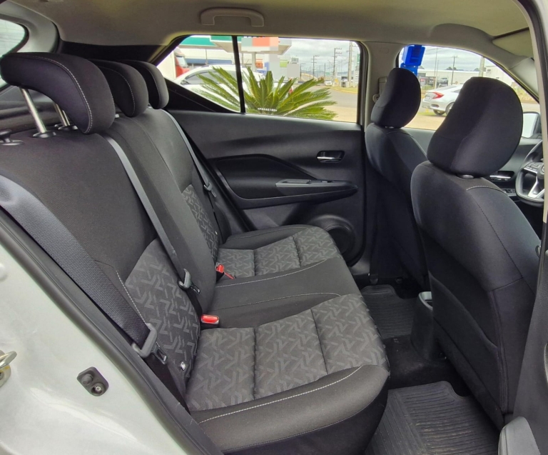 nissan kicks 1.6 16v flexstart sense xtronic flex 4p automatico 2024
