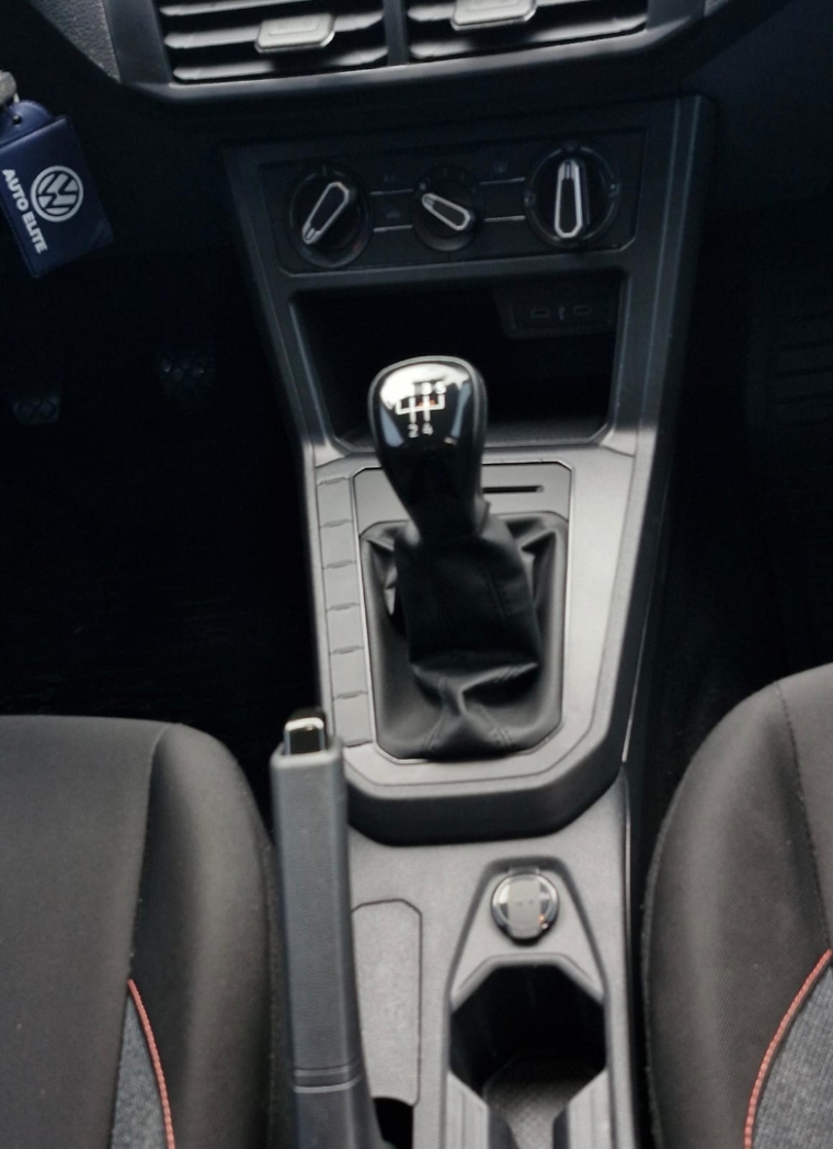 volkswagen polo 1.0 mpi track manual flex 4p 202513 volkswagen polo 1.0 mpi track manual flex 4p 202513